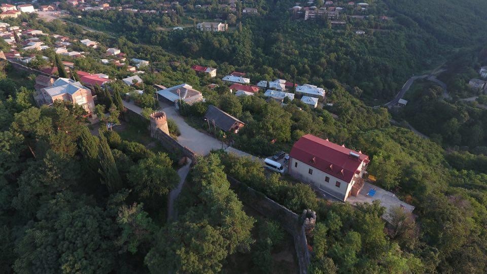 Galavnis Kari Hotel Sighnaghi Exterior photo