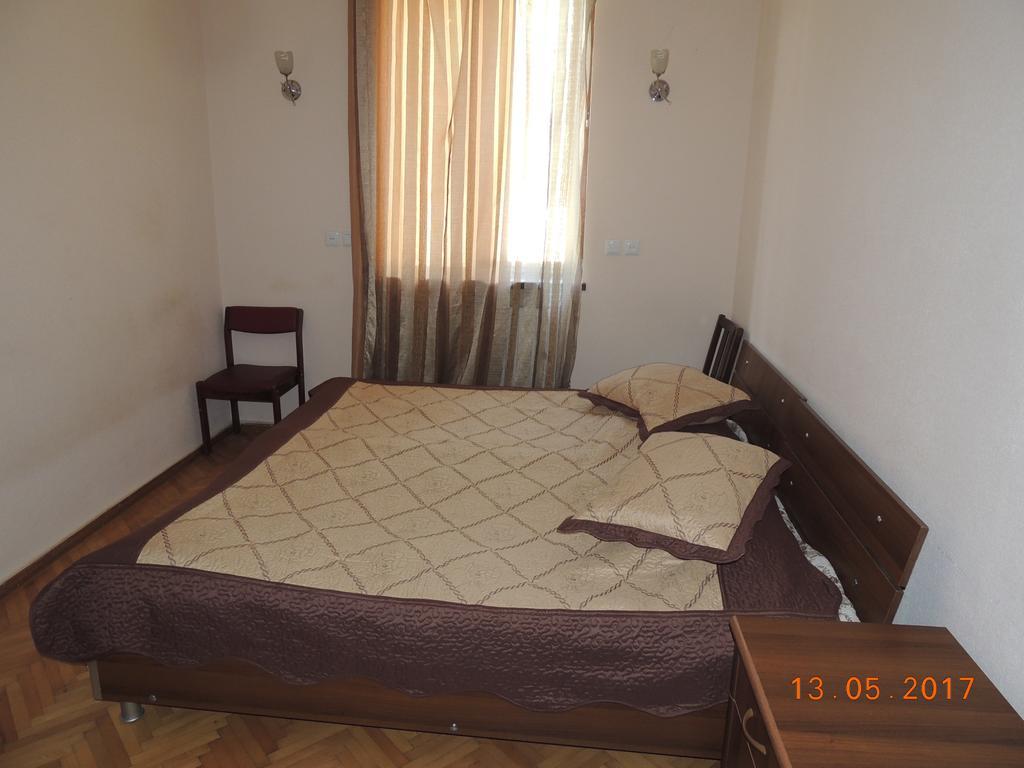 Galavnis Kari Hotel Sighnaghi Exterior photo